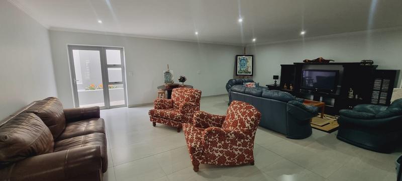 4 Bedroom Property for Sale in Monte Christo Western Cape